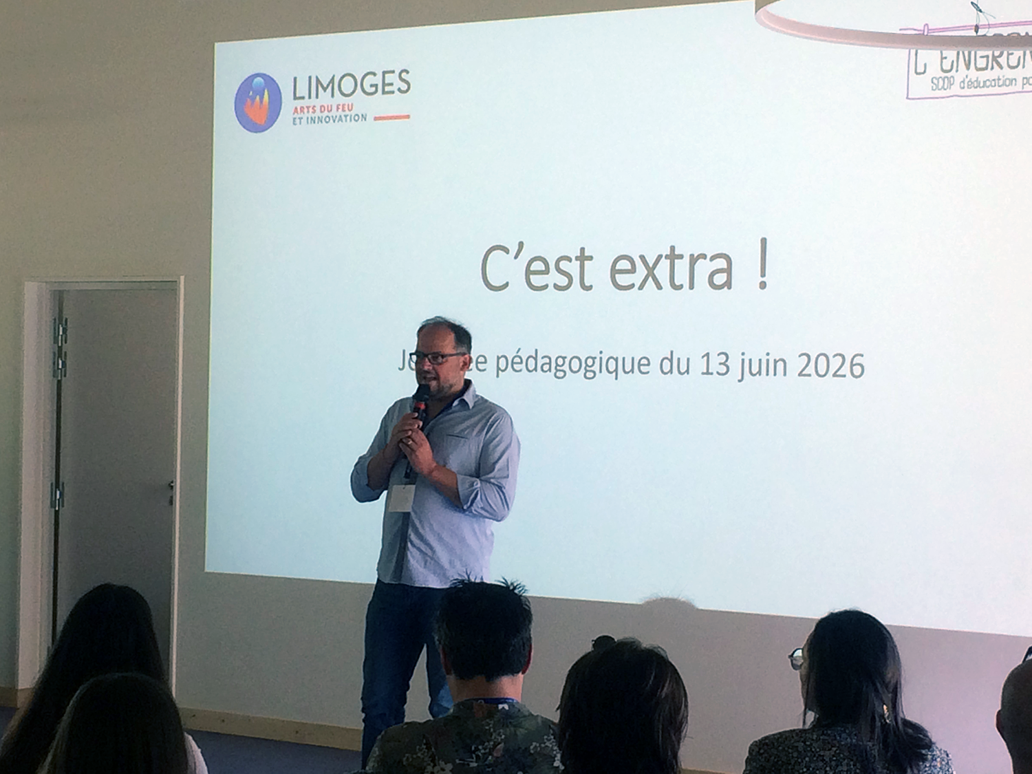 Nicolas Oxoby, Chef du service extrascolaire à la Ville, ouvre la journée dédiée aux animateurs qui encadreront les activités des enfants cet été. 
