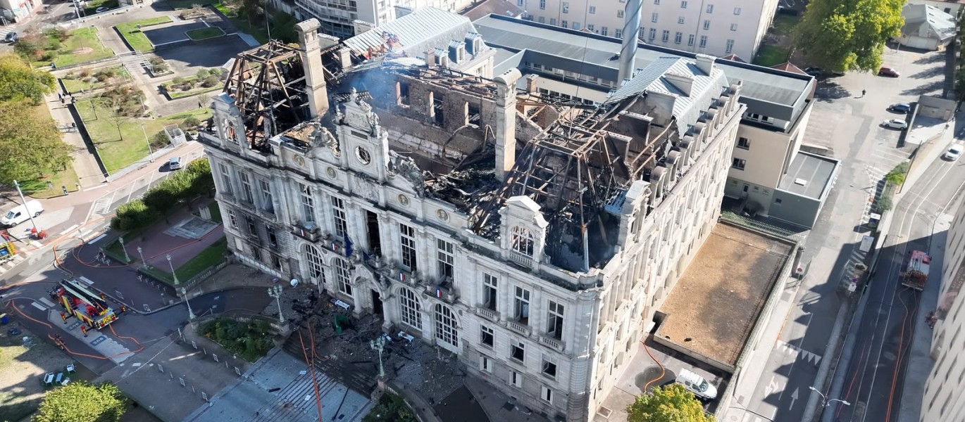 Hôtel de ville de limoges après l'incendie