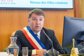 Guillaume Guérin, maire de Limoges, lors du conseil municipal d'installation