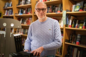 Jean-Michel Gillet, libraire indépendant à Limoges