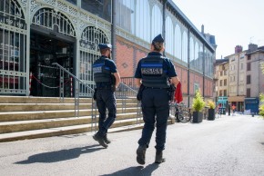 Patrouille de la police municipale dans le secteur des halles centrales