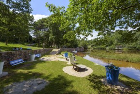 Espace de détente du parc animalier de l'Aurence