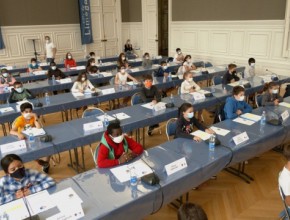 Le conseil municipal des enfants en séance plénière