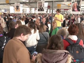 Lire à Limoges entre les stands