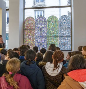Les élèves découvrent l'art déco au pavillon du Verdurier