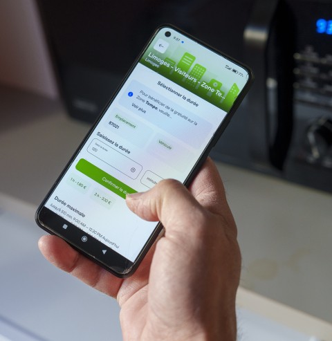 Stationnement résidents et pros : les paiements en ligne se développent