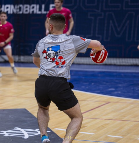 Joueur lors d'uu tournoi de ballon prisonnier